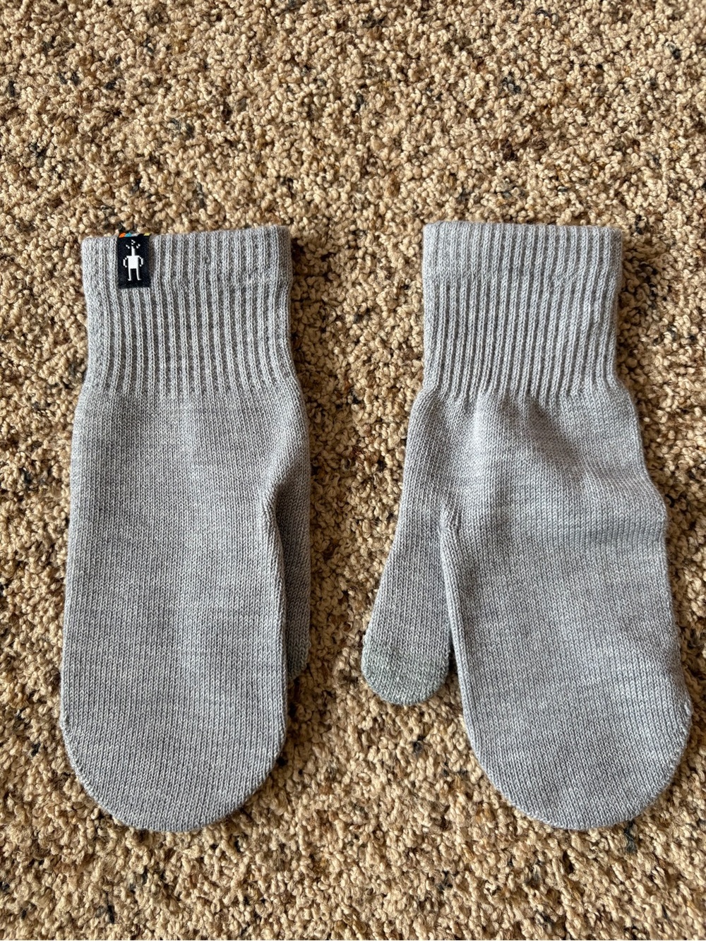 Smartwool Women's Gray Knit Mittens